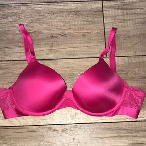 Victoria’s Secret Biofit Demi Uplift Bra